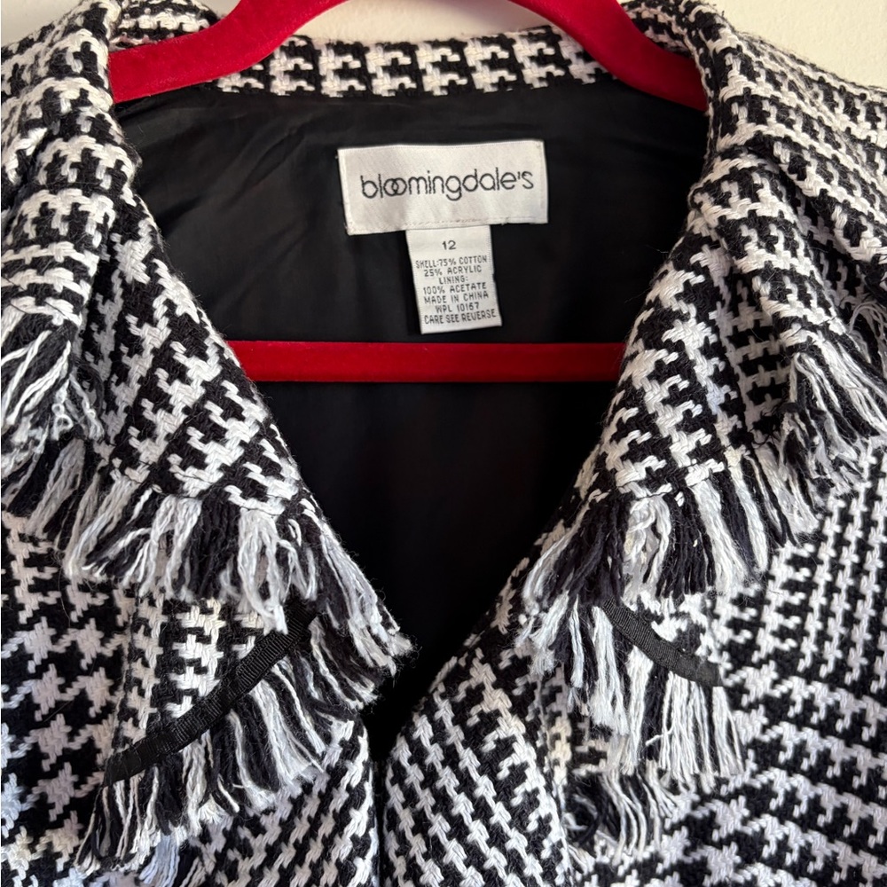 Bloomingdales Houndstooth Tweed Fringe Collar Zip Jacket Size 12 - Picture 5 of 6